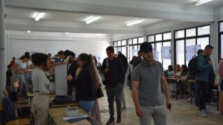 Présentation des Projets de Fin de Cycle PFC Licence (3ème année). 83 La presentation des projets de fin de cycle Licence 3eme annee organisees par le departement dAutomatique Telecommunication et 99