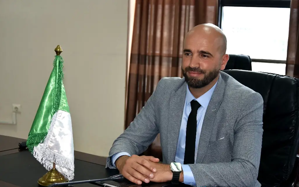 installation de M. OUAROUF Boualem en qualité de nouveau secrétaire général de l’université