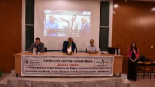 La rentree universitaire 2023 2024 organise par le departement d architecture au campus d Elkseur le 24 09 2024011