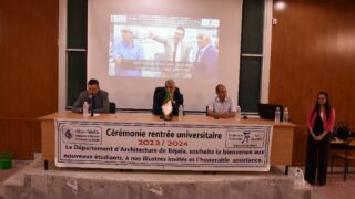 La rentree universitaire 2023 2024 organise par le departement d architecture au campus d Elkseur le 24 09 2024012