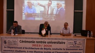 La rentree universitaire 2023 2024 organise par le departement d architecture au campus d Elkseur le 24 09 2024013
