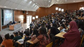 La rentree universitaire 2023 2024 organise par le departement d architecture au campus d Elkseur le 24 09 2024034