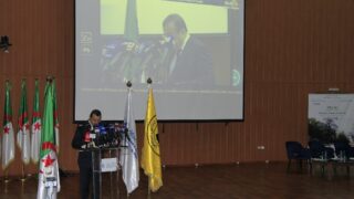 Conférence Nationale sur: "Raréfaction des ressources minières et positionnement de l'Algérie". 245 CO1FFD1