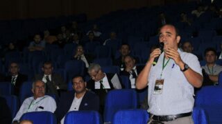 Conférence Nationale sur: "Raréfaction des ressources minières et positionnement de l'Algérie". 280 CO382F1