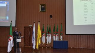 Conférence Nationale sur: "Raréfaction des ressources minières et positionnement de l'Algérie". 181 CO50CE1