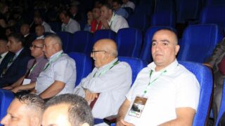 Conférence Nationale sur: "Raréfaction des ressources minières et positionnement de l'Algérie". 233 CO51411