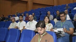 Conférence Nationale sur: "Raréfaction des ressources minières et positionnement de l'Algérie". 65 CO585B1