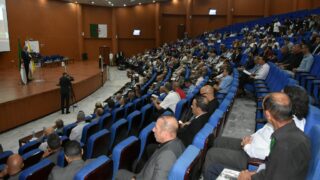 Conférence Nationale sur: "Raréfaction des ressources minières et positionnement de l'Algérie". 110 CO5A691