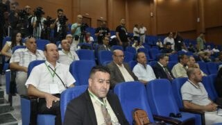 Conférence Nationale sur: "Raréfaction des ressources minières et positionnement de l'Algérie". 53 CO762C1