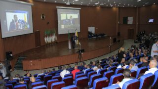 Conférence Nationale sur: "Raréfaction des ressources minières et positionnement de l'Algérie". 235 CO8B0D1