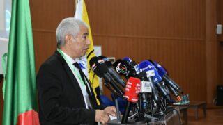 Conférence Nationale sur: "Raréfaction des ressources minières et positionnement de l'Algérie". 134 CO8C8F1