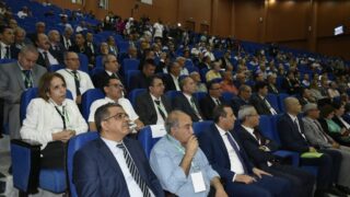 Conférence Nationale sur: "Raréfaction des ressources minières et positionnement de l'Algérie". 54 CO91941