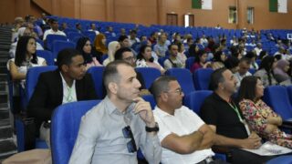 Conférence Nationale sur: "Raréfaction des ressources minières et positionnement de l'Algérie". 68 CO9C211
