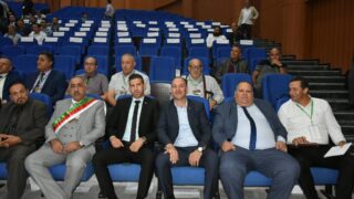 Conférence Nationale sur: "Raréfaction des ressources minières et positionnement de l'Algérie". 91 CO9E391