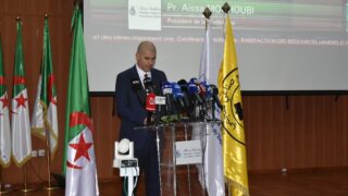 Conférence Nationale sur: "Raréfaction des ressources minières et positionnement de l'Algérie". 106 CO9F7C1