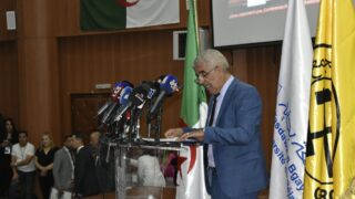 Conférence Nationale sur: "Raréfaction des ressources minières et positionnement de l'Algérie". 71 COA2F81
