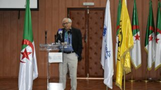 Conférence Nationale sur: "Raréfaction des ressources minières et positionnement de l'Algérie". 166 COB0931