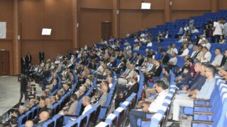 Conférence Nationale sur: "Raréfaction des ressources minières et positionnement de l'Algérie". 1 COB7441