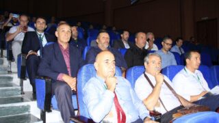 Conférence Nationale sur: "Raréfaction des ressources minières et positionnement de l'Algérie". 216 COB7D91