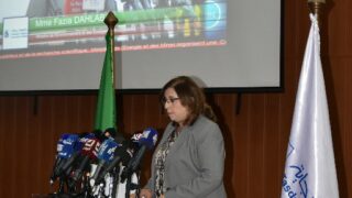 Conférence Nationale sur: "Raréfaction des ressources minières et positionnement de l'Algérie". 141 COC7BE1