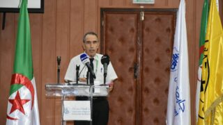 Conférence Nationale sur: "Raréfaction des ressources minières et positionnement de l'Algérie". 173 COC9461