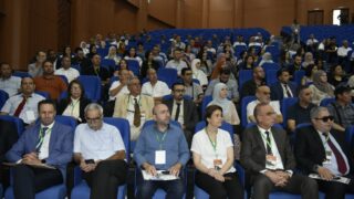 Conférence Nationale sur: "Raréfaction des ressources minières et positionnement de l'Algérie". 6 COD1BC1