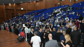 Conférence Nationale sur: "Raréfaction des ressources minières et positionnement de l'Algérie". 77 CONFER4