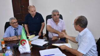 Installation du Pr. BRADAI Mokrane en qualité de nouveau doyen de la faculté de Technologie 32 Installation du Pr BRADAI Mokrane en qualite de nouveau doyen de la faculte de Technologie le 16 10 202365