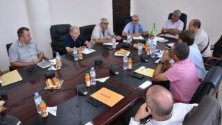 Installation du Pr. BRADAI Mokrane en qualité de nouveau doyen de la faculté de Technologie 49 Installation du Pr BRADAI Mokrane en qualite de nouveau doyen de la faculte de Technologie le 16 10 202376