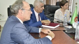 Visite de son excellence l'ambassadeur de l'Italie Monsieur Giovanni PUGLIESE à l'Université A. MIRA Béjaia. 37 Visite de son excellence l ambassadeur de l italie Monsieur Giovanni PUGLIESE a l universite A MIRA Bejaia 05 10 202338