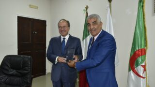 Visite de son excellence l'ambassadeur de l'Italie Monsieur Giovanni PUGLIESE à l'Université A. MIRA Béjaia. 86 Visite de son excellence l ambassadeur de l italie Monsieur Giovanni PUGLIESE a l universite A MIRA Bejaia 05 10 202387