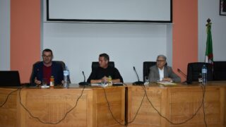 Conférence du Pr Benaouda LEBDAI. 76 La conference du Pr Benaouda LEBDAI sous le theme de l impotance de l histoire dans les litteratures postcoloniales 05 12 202311