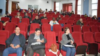 Conférence du Pr Benaouda LEBDAI. 64 La conference du Pr Benaouda LEBDAI sous le theme de l impotance de l histoire dans les litteratures postcoloniales 05 12 202317