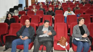 Conférence du Pr Benaouda LEBDAI. 77 La conference du Pr Benaouda LEBDAI sous le theme de l impotance de l histoire dans les litteratures postcoloniales 05 12 202319