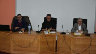 Conférence du Pr Benaouda LEBDAI. 51 La conference du Pr Benaouda LEBDAI sous le theme de l impotance de l histoire dans les litteratures postcoloniales 05 12 20232