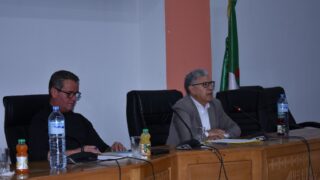 Conférence du Pr Benaouda LEBDAI. 7 La conference du Pr Benaouda LEBDAI sous le theme de l impotance de l histoire dans les litteratures postcoloniales 05 12 202337