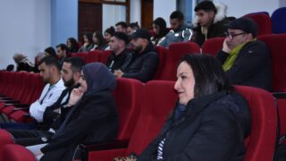 Conférence du Pr Benaouda LEBDAI. 35 La conference du Pr Benaouda LEBDAI sous le theme de l impotance de l histoire dans les litteratures postcoloniales 05 12 202341