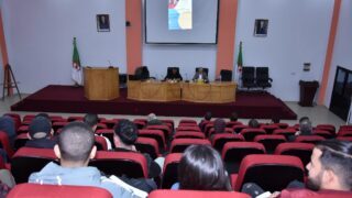 Conférence du Pr Benaouda LEBDAI. 39 La conference du Pr Benaouda LEBDAI sous le theme de l impotance de l histoire dans les litteratures postcoloniales 05 12 202346