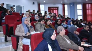 Conférence du Pr Benaouda LEBDAI. 34 La conference du Pr Benaouda LEBDAI sous le theme de l impotance de l histoire dans les litteratures postcoloniales 05 12 202354