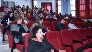 Conférence du Pr Benaouda LEBDAI. 48 La conference du Pr Benaouda LEBDAI sous le theme de l impotance de l histoire dans les litteratures postcoloniales 05 12 202360