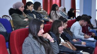 Conférence du Pr Benaouda LEBDAI. 33 La conference du Pr Benaouda LEBDAI sous le theme de l impotance de l histoire dans les litteratures postcoloniales 05 12 202363