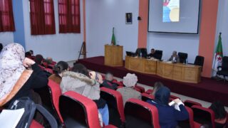 Conférence du Pr Benaouda LEBDAI. 58 La conference du Pr Benaouda LEBDAI sous le theme de l impotance de l histoire dans les litteratures postcoloniales 05 12 202365