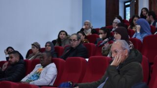 Conférence du Pr Benaouda LEBDAI. 59 La conference du Pr Benaouda LEBDAI sous le theme de l impotance de l histoire dans les litteratures postcoloniales 05 12 202372