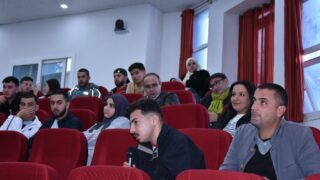 Conférence du Pr Benaouda LEBDAI. 68 La conference du Pr Benaouda LEBDAI sous le theme de l impotance de l histoire dans les litteratures postcoloniales 05 12 202374