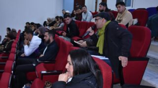 Conférence du Pr Benaouda LEBDAI. 52 La conference du Pr Benaouda LEBDAI sous le theme de l impotance de l histoire dans les litteratures postcoloniales 05 12 202376