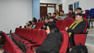 Conférence du Pr Benaouda LEBDAI. 75 La conference du Pr Benaouda LEBDAI sous le theme de l impotance de l histoire dans les litteratures postcoloniales 05 12 20239