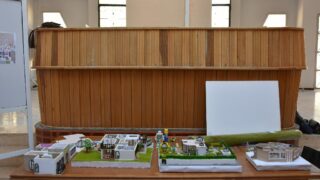 l affichage final de l atelier L2 architecture faculte de technologie Presentation de a maquette de l eudiante Boussemar Mounir 09