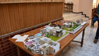 l affichage final de l atelier L2 architecture faculte de technologie Presentation de a maquette de l eudiante Boussemar Mounir 27