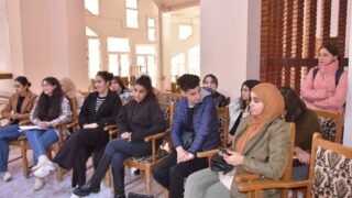 l affichage final de l atelier L2 architecture faculte de technologie Presentation de a maquette de l eudiante Boussemar Mounir 50