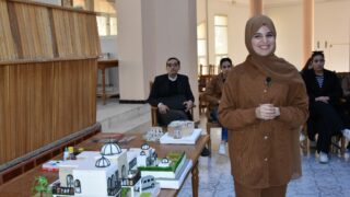 l affichage final de l atelier L2 architecture faculte de technologie Presentation de a maquette de l eudiante Boussemar Mounir 58